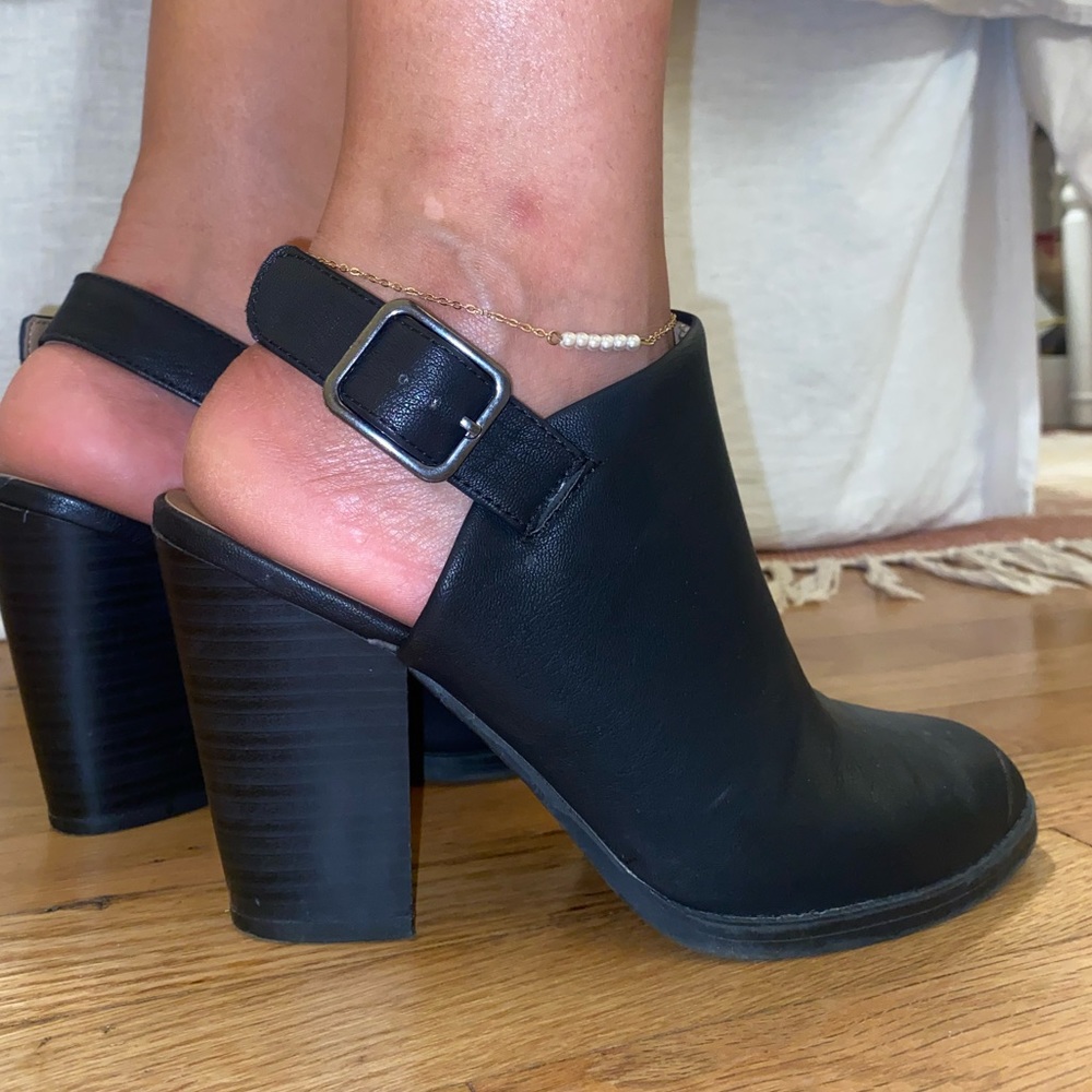 closed toe sling back mule